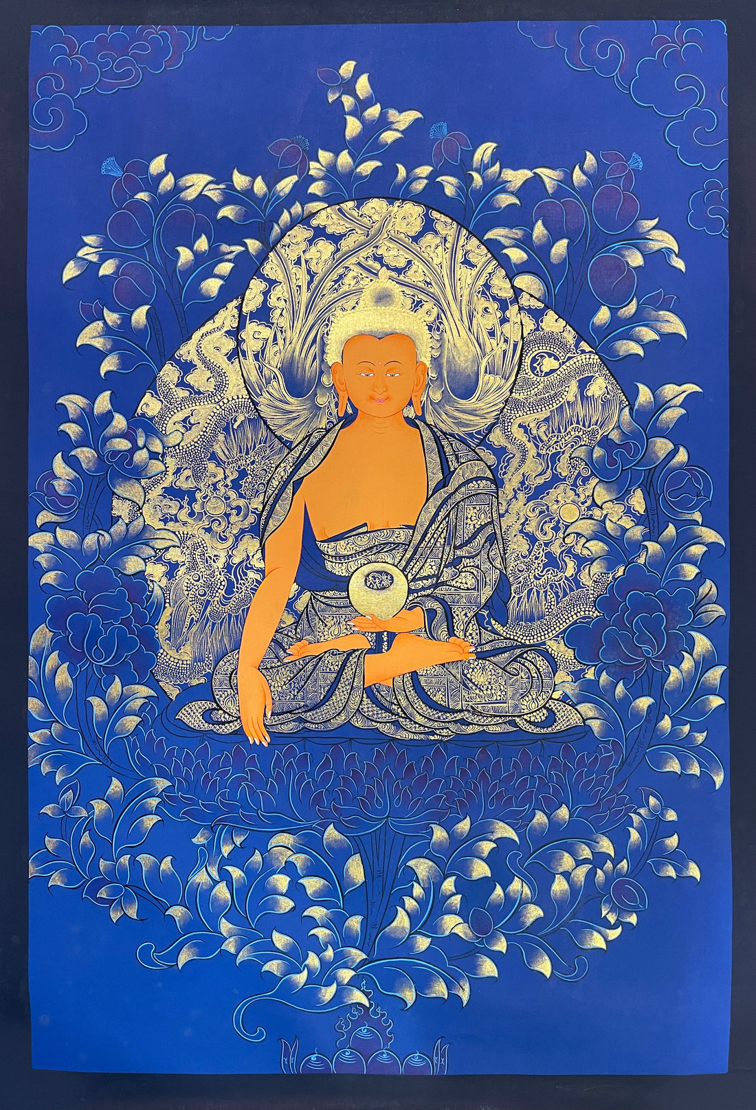 Shakyamuni Buddha thangka, 57×81 cm: Shakyamuni in gold-coloured line work on deep blue, with dragons, phoenixes and peonies